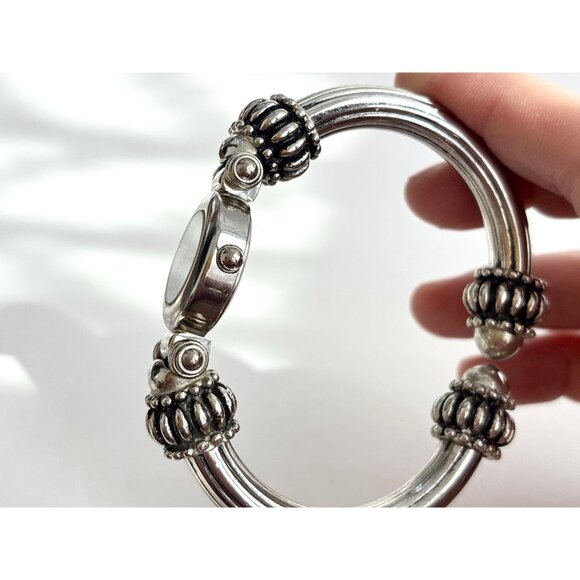 Collezier Cuff Bracelet Silver Toned Ladies Vintage Wristwatch - 22mm - WORKS! - Picture 9 of 11